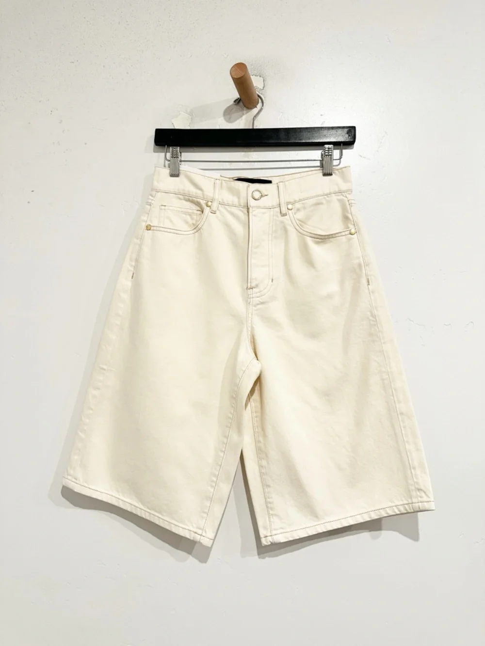 NWT‎ Veronica Beard Charlotte High Rise Long Short in Ecru Size 26